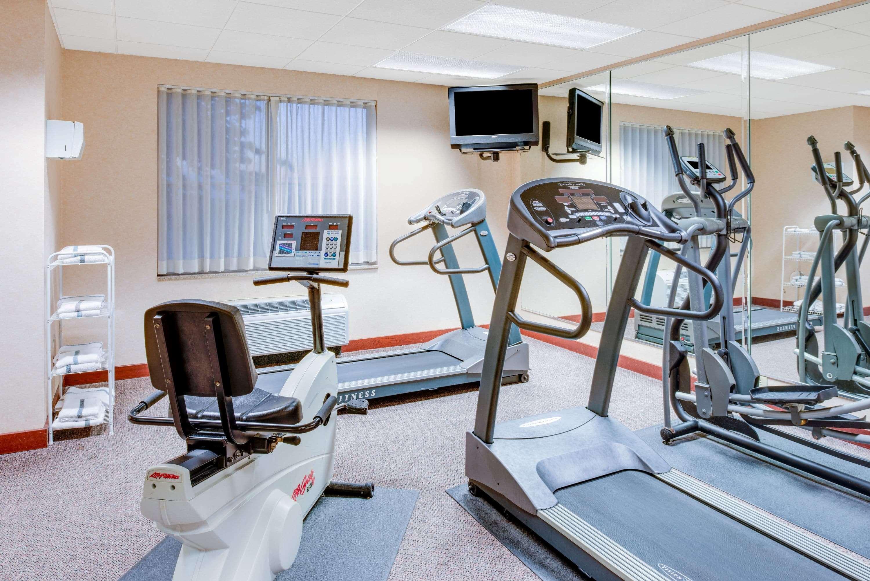 Baymont By Wyndham Ft. Leonard/saint Robert Hotel